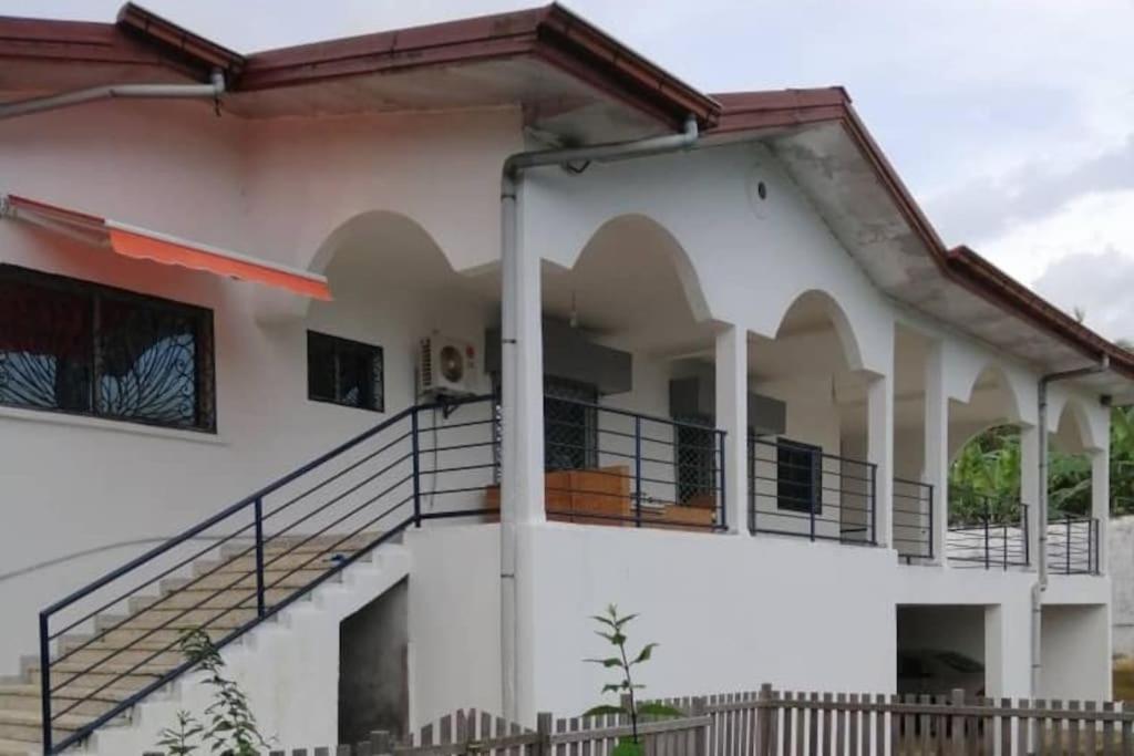 Villa Bleue Kribi Exteriör bild